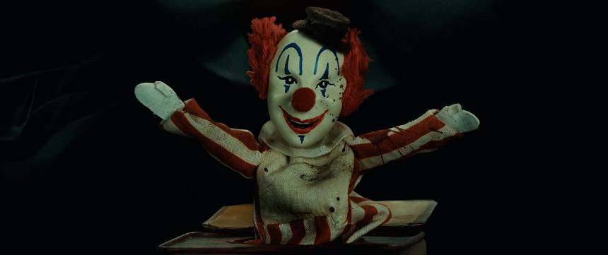 CLOWN IN A CORNFIELD Red Band Teaser: Everyone is a Friend of Frendo